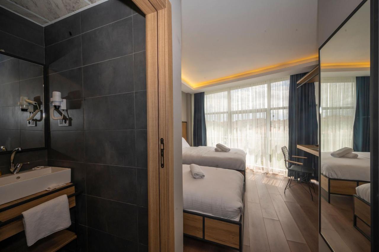 Dem Hotel 3*